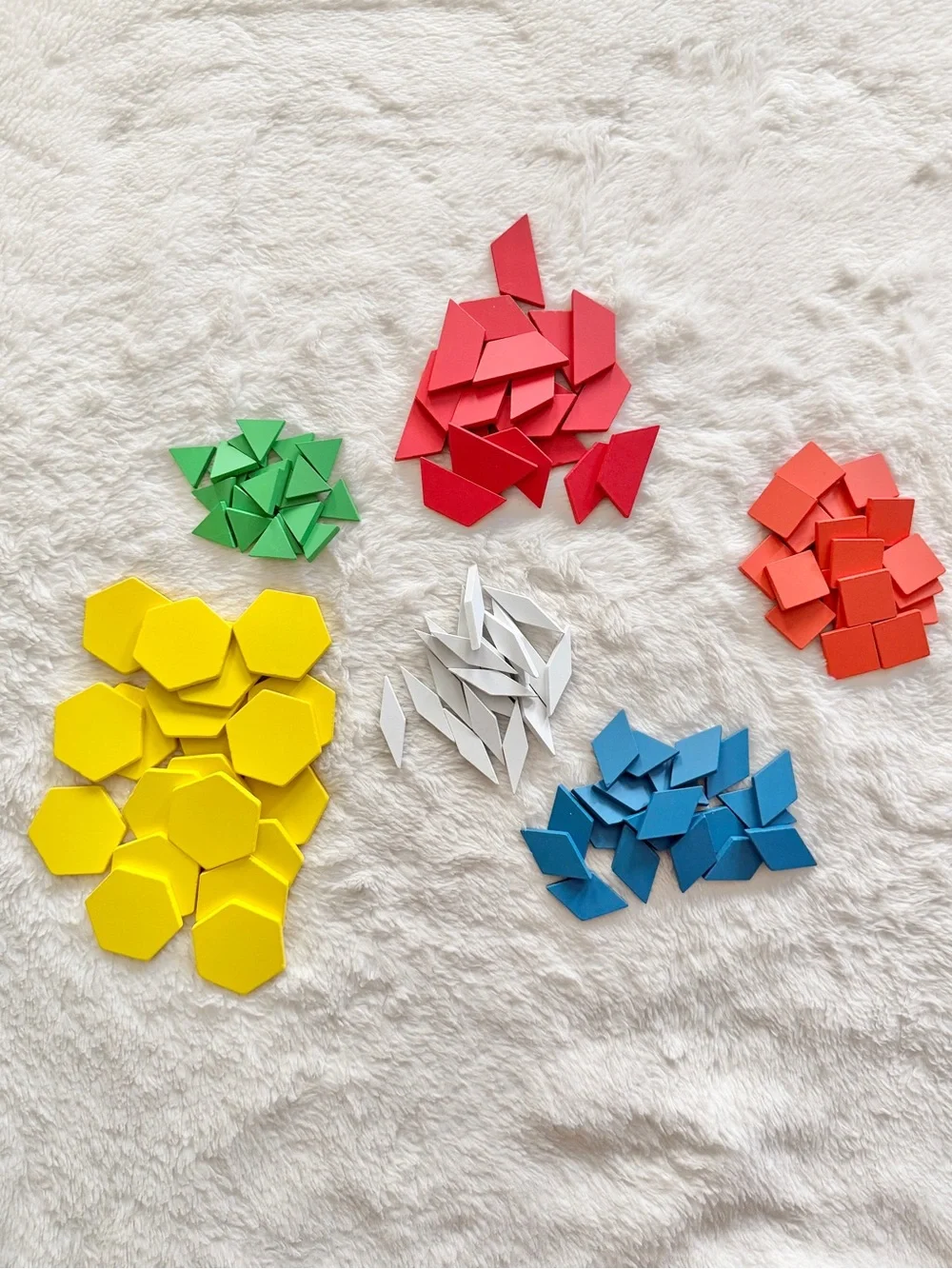 Melissa & Doug Pattern Blocks and Board Puzzle Toy